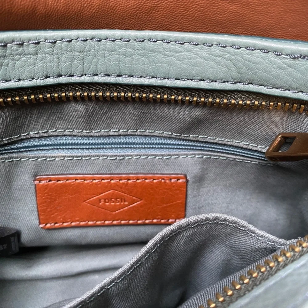 Fossil crossbody bag in sage/tan leather - Picture 5 of 7